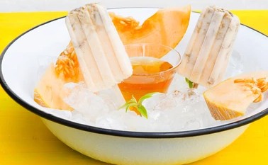 Frozen Mānuka Honey Yoghurt Pops